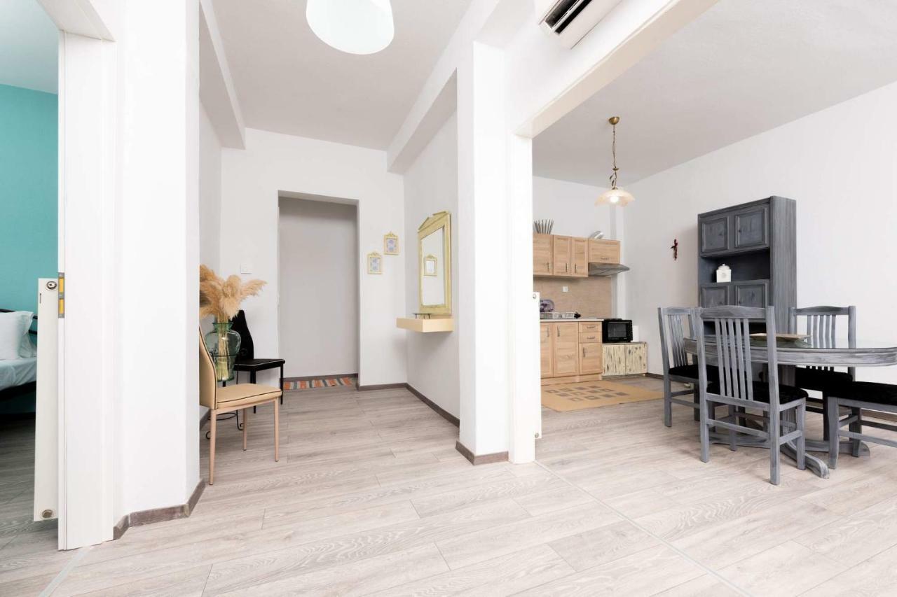 לימנאס Anastasia'S Apartment מראה חיצוני תמונה